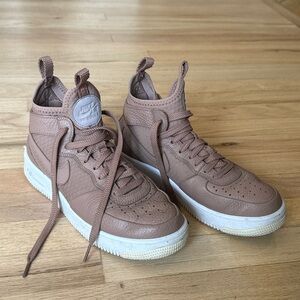 Nike Hightop Sneakers